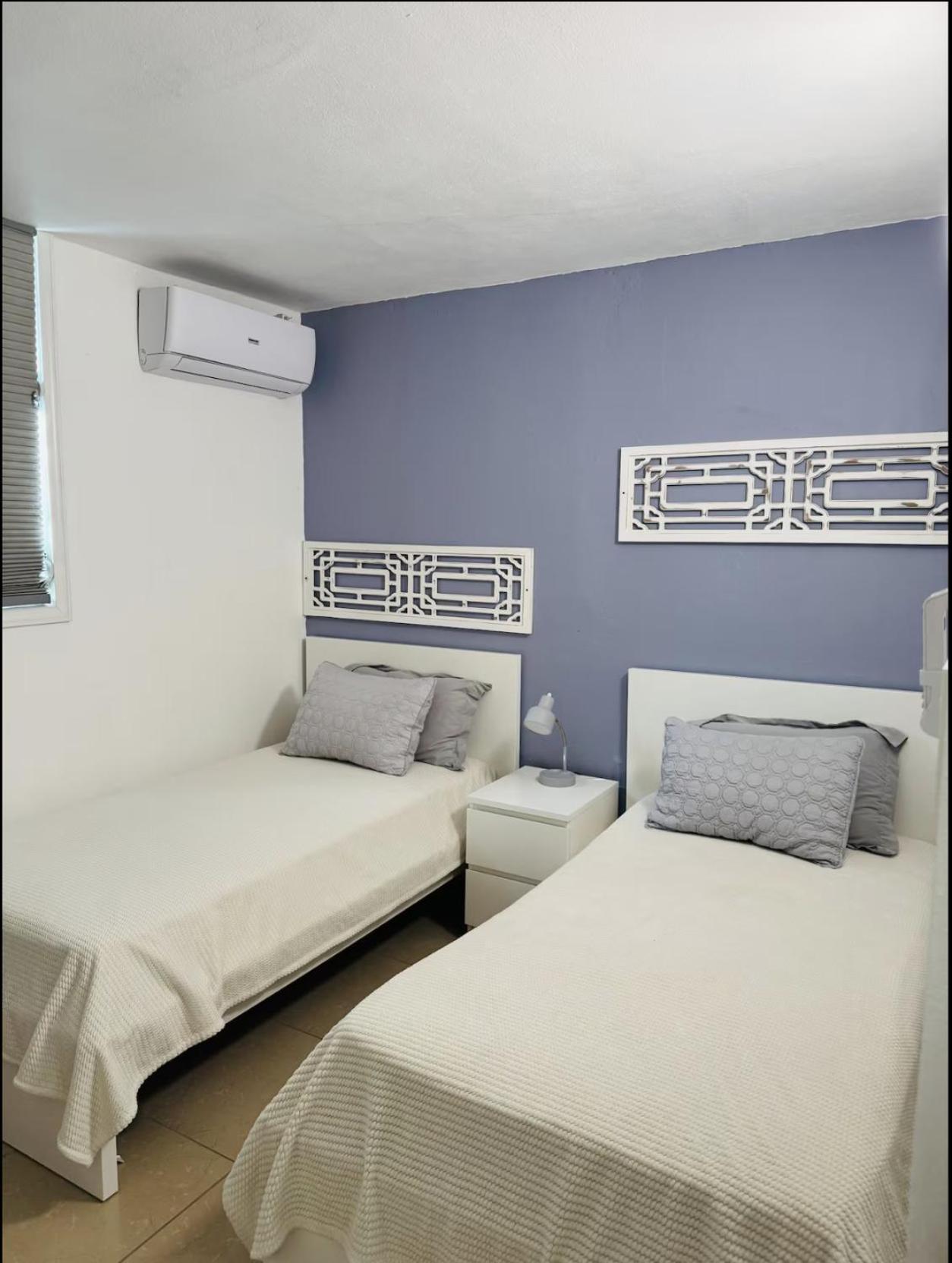 Hollywood Apartments Yabucoa Eksteriør billede